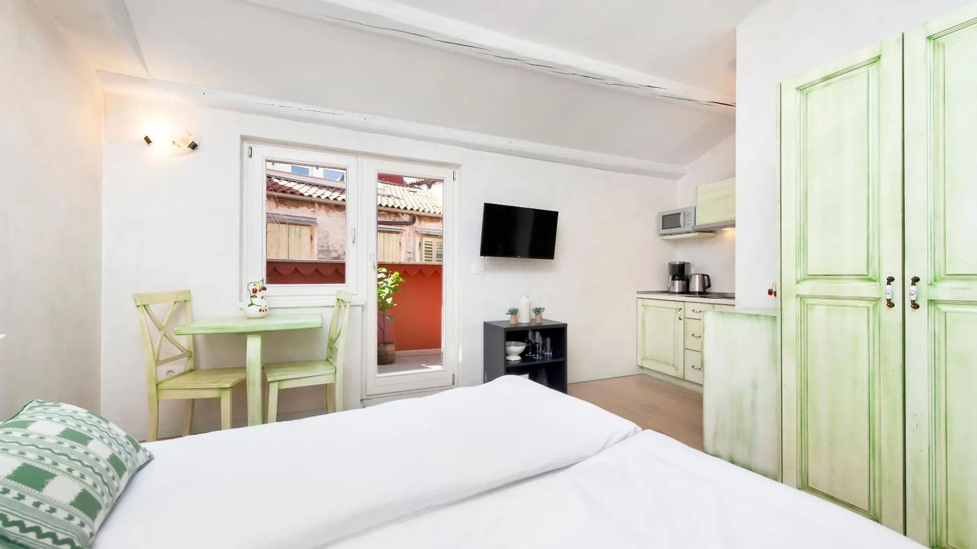 Casa Matteotti contacts